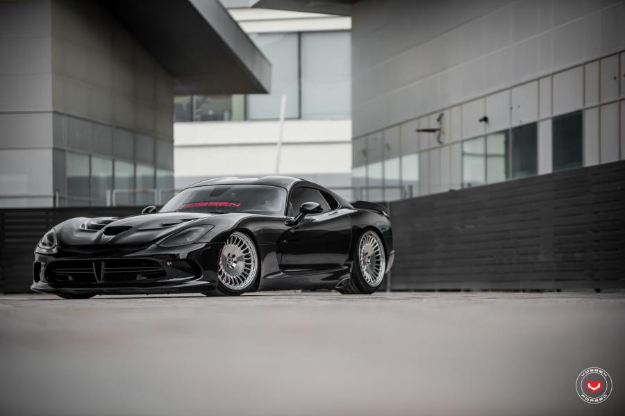  Dodge Viper SRT on Vossen Wheels (ML-R1) 2019 года  (фото 19 из 24)